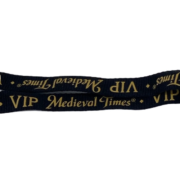 Lot of LANYARD pass VIP ROYALTY Medieval times pass and Medieval times Flag - Picture 6 of 17